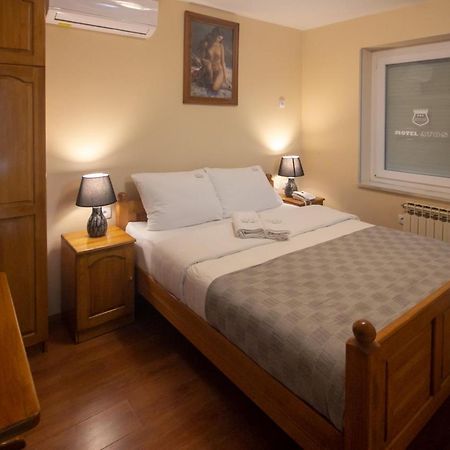 Motel Atos Laktaši Esterno foto